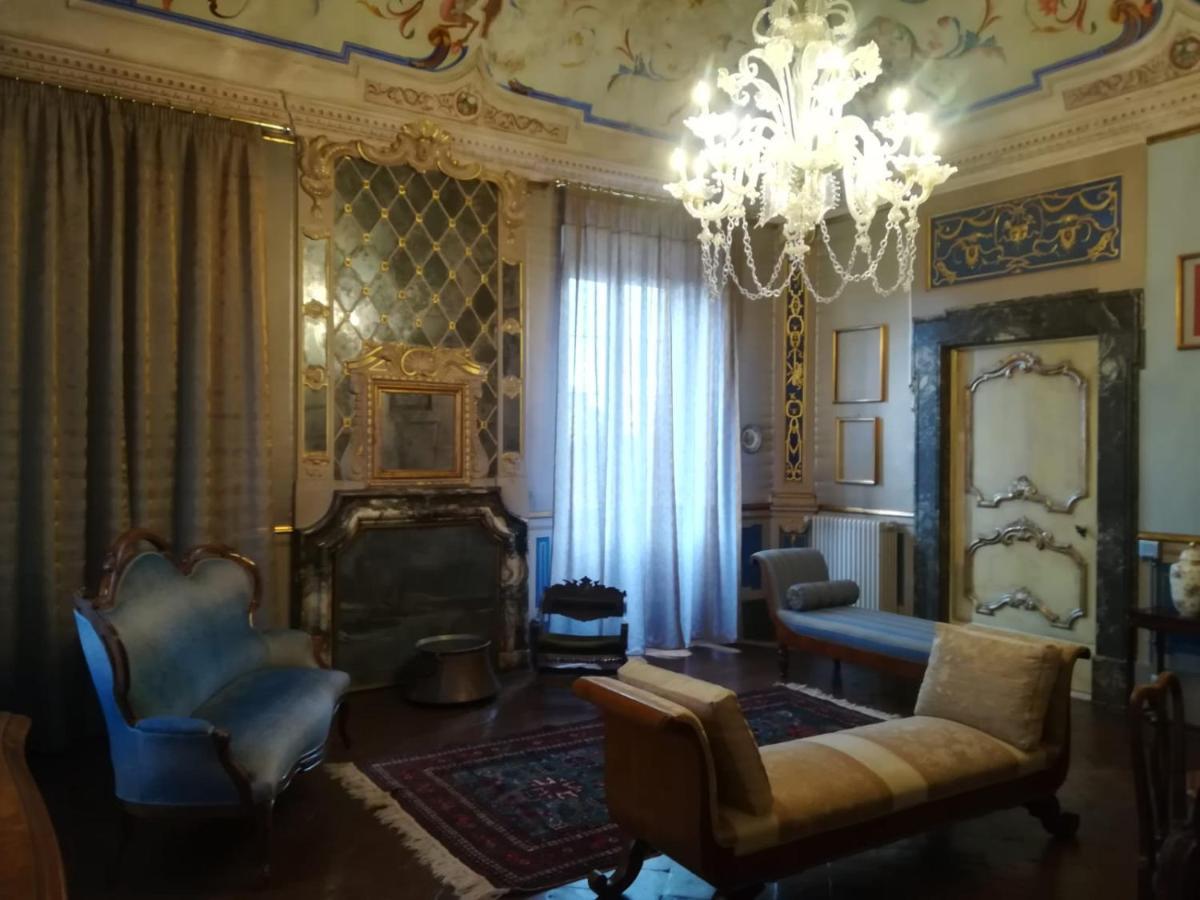Boutique Apartment Urbino Eksteriør billede