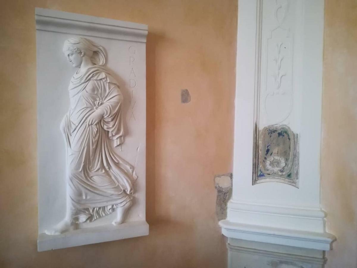 Boutique Apartment Urbino Eksteriør billede