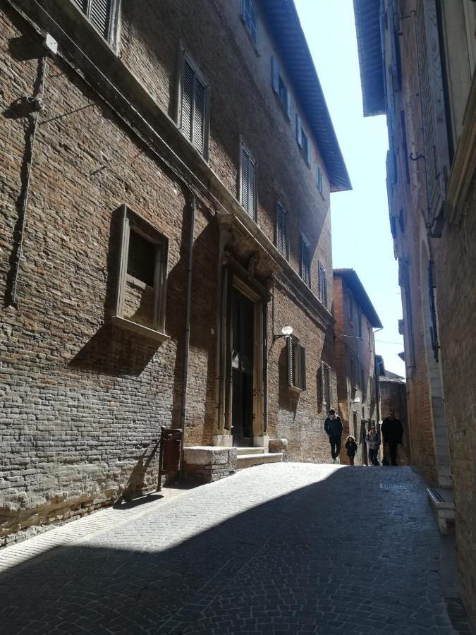 Boutique Apartment Urbino Eksteriør billede