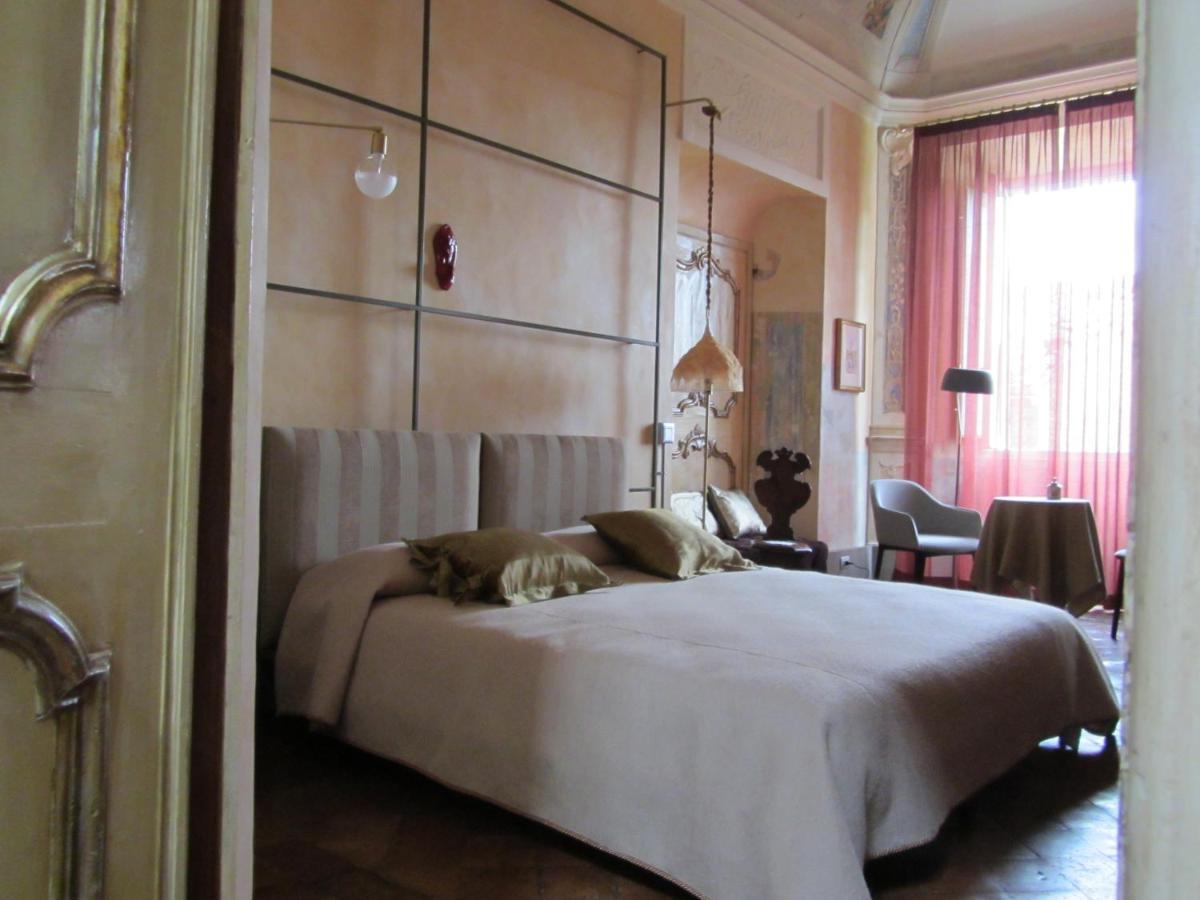 Boutique Apartment Urbino Eksteriør billede